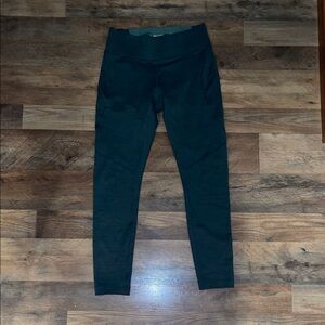 Outdoor Voices size Small Women’s green Leggings